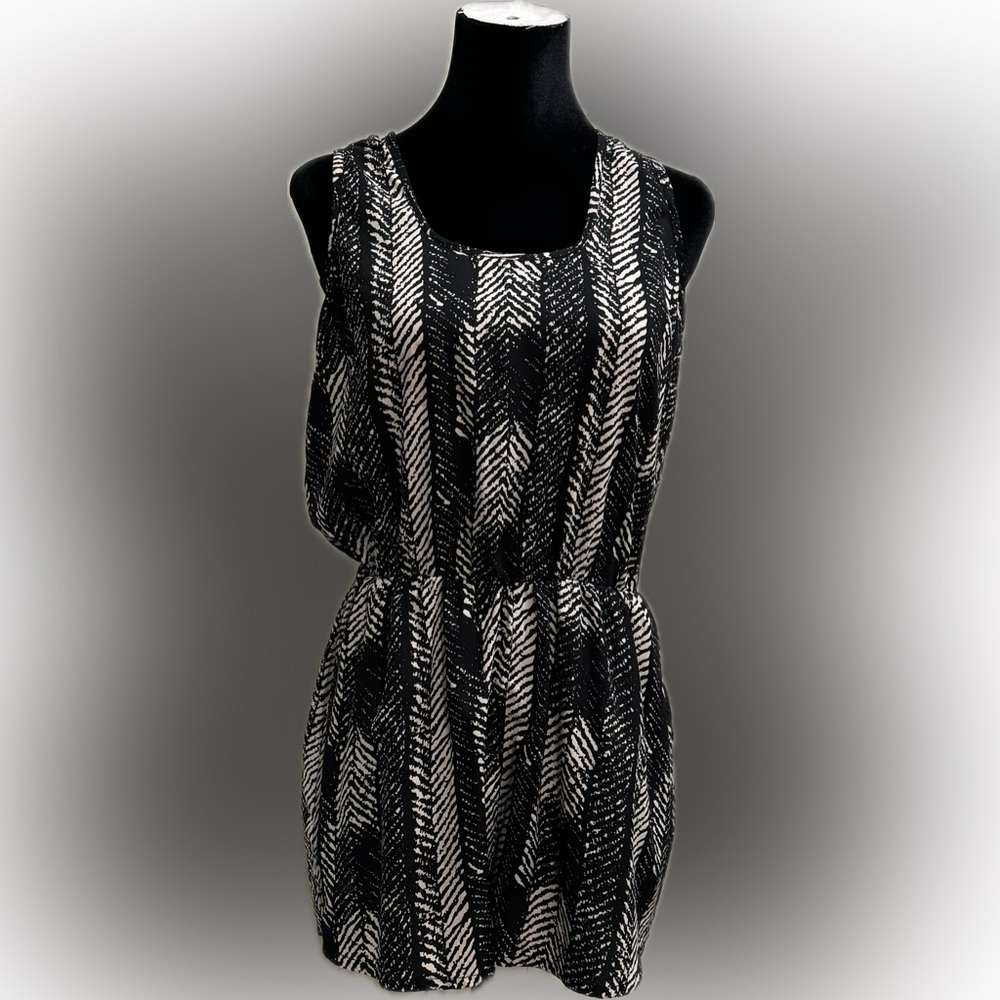 Black and White Romper // Mint Green // Size S // Bohemian Pattern